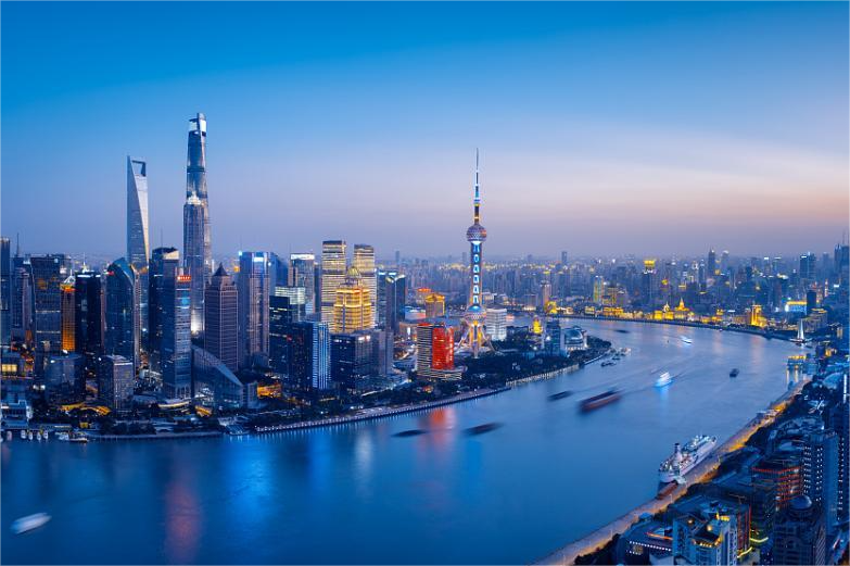 上海、「第15次五カ年計画」発展の新たな青写真を描く