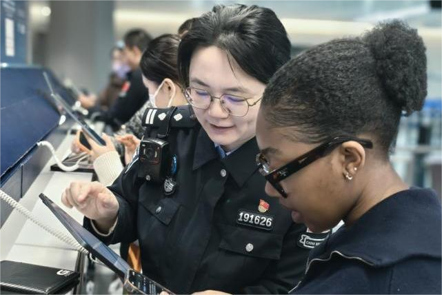 外国人入国カードのオンライン申告制度、開始1カ月で上海空港における利用者数延べ26万人超