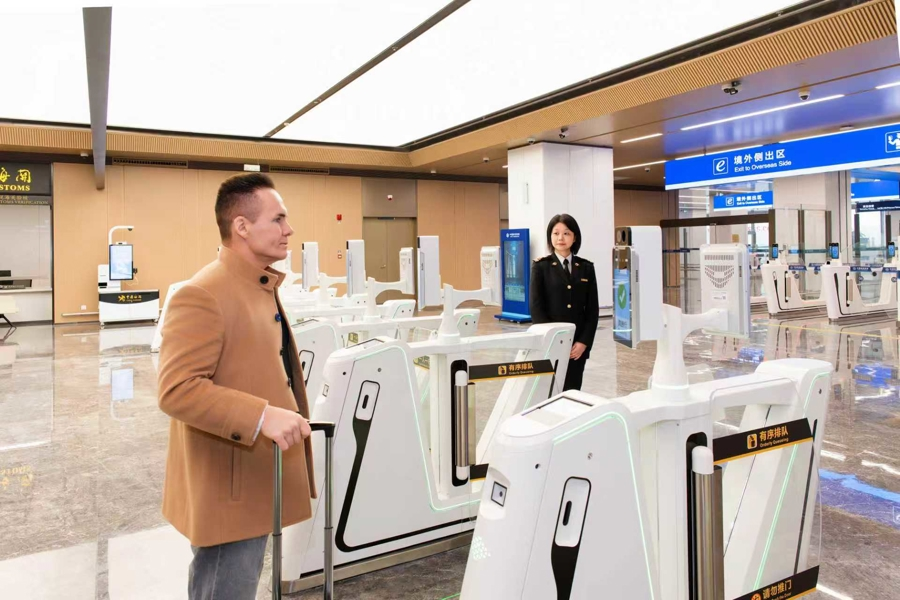 上海「スーパーハブ」、初月に3万6000人を迎える