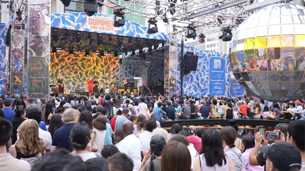 爵士音乐会现场照片.png
