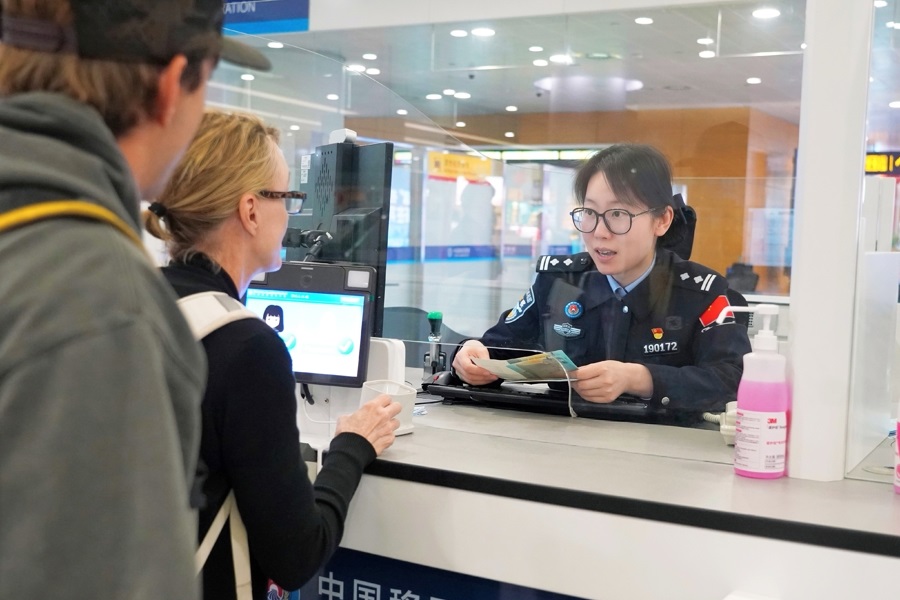 上海浦東国際空港、外国人出入国者数が延べ300万人を突破