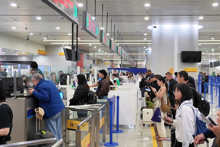 上海浦東国際空港、今年の出入国者数が延べ1000万人を突破