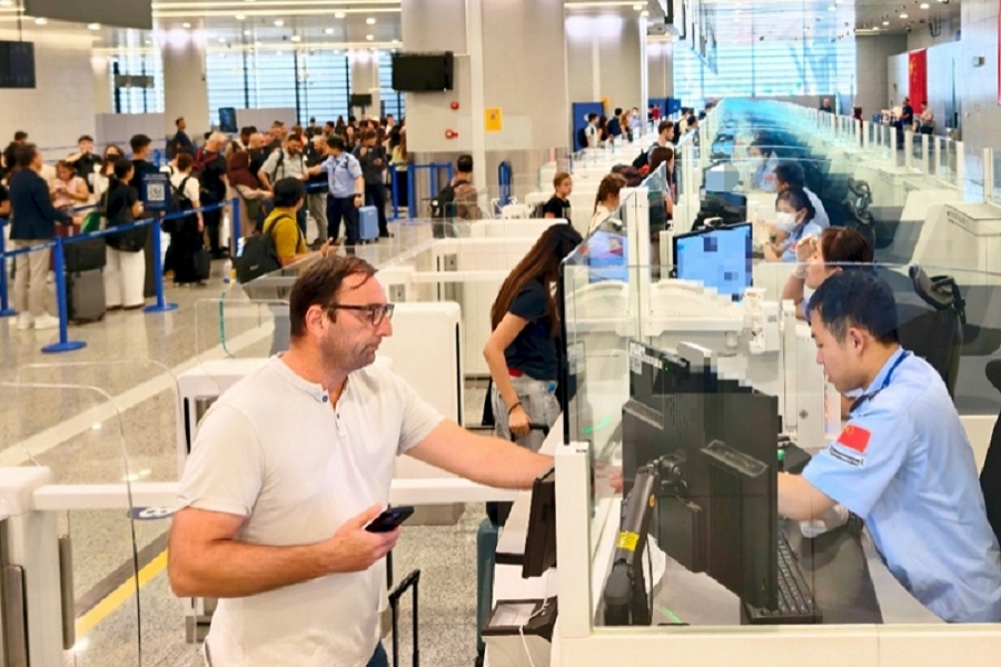 上海浦東国際空港、夏季繁忙期に出入国者延べ670万人を記録