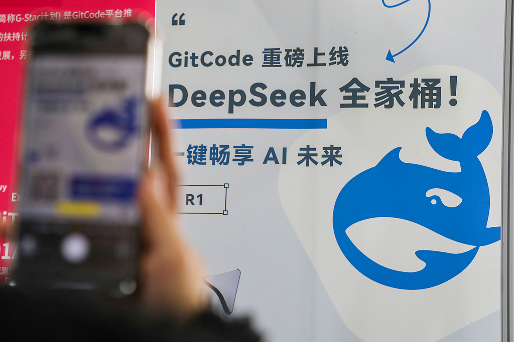 世界開発者：「オープン」なAIモデルDeepSeekがゲームのルールを変えた