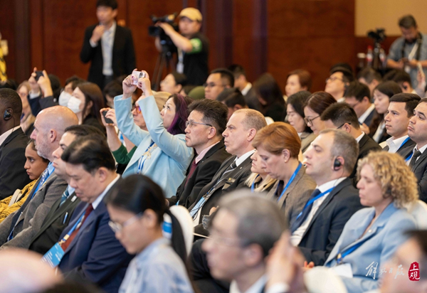 世界市长对话2.jpg 世界市长对话2.jpg