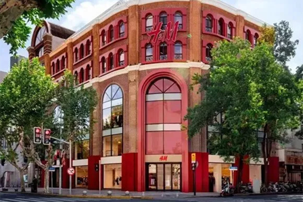 百年の淮海路、再び「青春期」を迎える